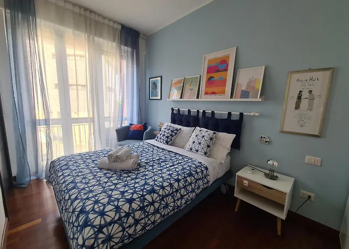 Blue Retreat M4 Milano
