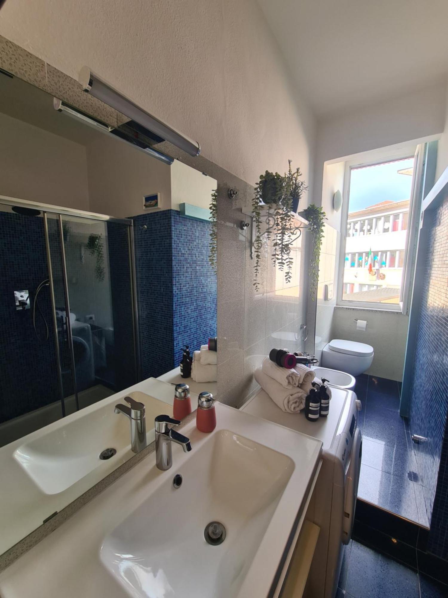 Blue Retreat M4 * Milan